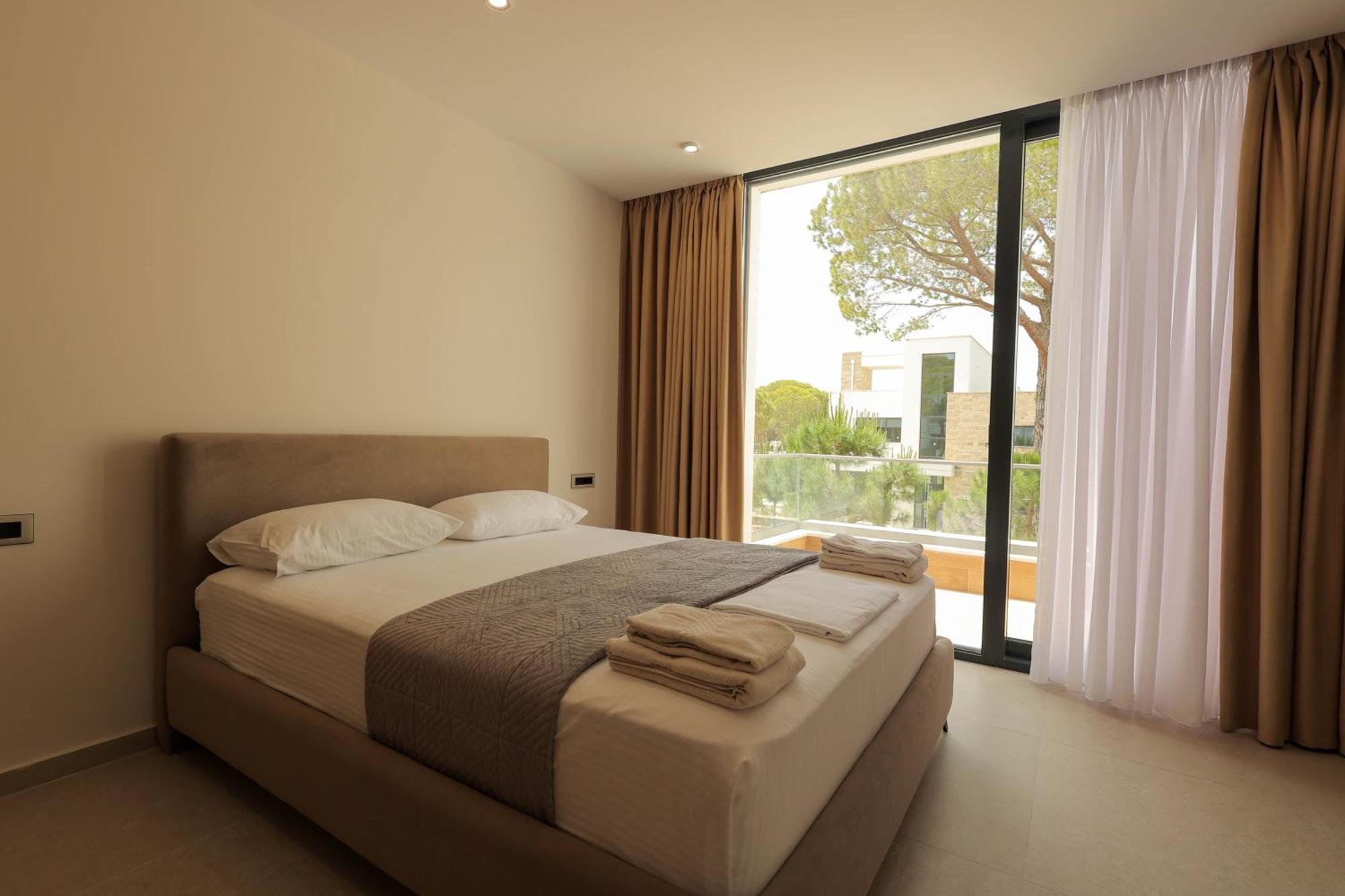 Sanpietro Vacation Rentals Plazhi San Pietro Exterior photo